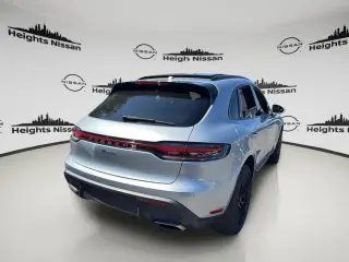 Porsche Macan 2024 AWD 4dr SUV