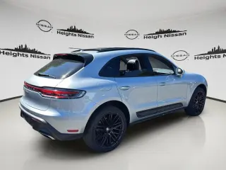 Porsche Macan 2024 AWD 4dr SUV