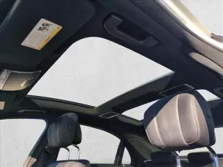 Clase S Mercedes-Benz 2017 S 550 4p Sedan