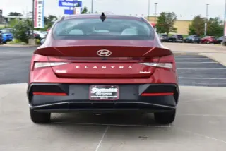 Hyundai ELANTRA 2024 Limited 4dr Sedan