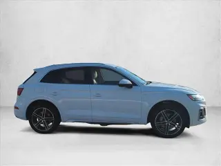 Audi Q5 2021 AWD e quattro Premium 55 TFSI 4p SUV