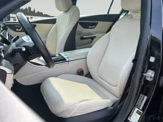 Sedán de 4 puertas Mercedes-Benz Clase C 2025 AWD C 300 4MATIC
