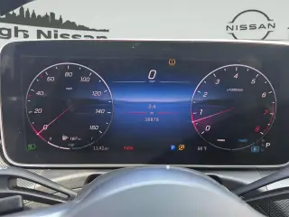 Sedán de 4 puertas Mercedes-Benz Clase C 2025 AWD C 300 4MATIC