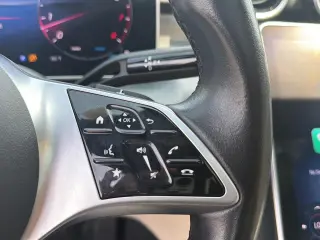 Sedán de 4 puertas Mercedes-Benz Clase C 2025 AWD C 300 4MATIC