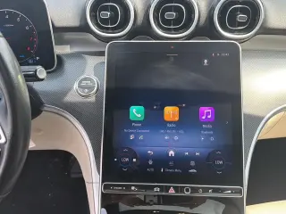 Sedán de 4 puertas Mercedes-Benz Clase C 2025 AWD C 300 4MATIC