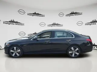 Sedán de 4 puertas Mercedes-Benz Clase C 2025 AWD C 300 4MATIC