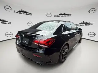Mercedes-Benz Clase A 2021 AWD AMG A 35 4MATIC 4dr Sedán