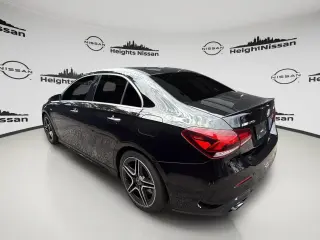 Mercedes-Benz Clase A 2021 AWD AMG A 35 4MATIC 4dr Sedán