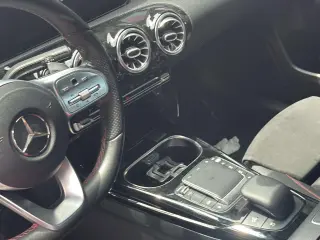 Mercedes-Benz Clase A 2021 AWD AMG A 35 4MATIC 4dr Sedán