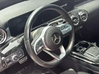 Mercedes-Benz Clase A 2021 AWD AMG A 35 4MATIC 4dr Sedán