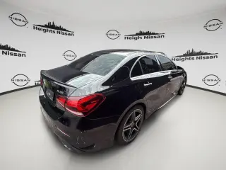 Mercedes-Benz Clase A 2021 AWD AMG A 35 4MATIC 4dr Sedán