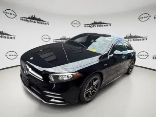 Mercedes-Benz Clase A 2021 AWD AMG A 35 4MATIC 4dr Sedán