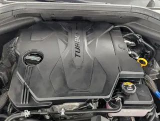 Genesis GV70 2025 AWD 2.5T Standard 4dr SUV