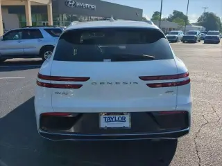 Genesis GV70 2026 AWD 2.5T Estándar 4p SUV