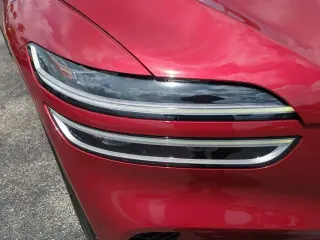 Genesis GV70 2023 AWD 2.5T Standard 4p SUV