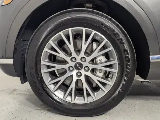 Genesis GV80 2025 AWD 2.5T Standard 4p SUV