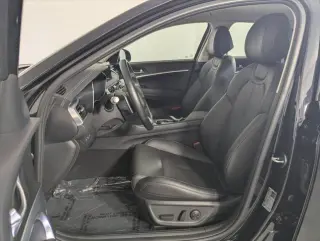 Genesis G70 2026 2.5T Standard 4dr Sedán