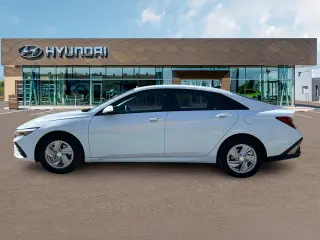 Hyundai ELANTRA 2024 SE 4dr Sedán