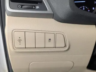 Hyundai TUCSON 2018 TRACCIÓN EN LAS CUATRO RUEDAS SE 4p SUV