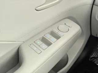 Hyundai KONA 2025 SEL Conveniencia 4p Crossover