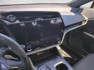 Lexus RZ 300e 2024 Premium 4p Crossover con Ruedas de 18 Pulgadas
