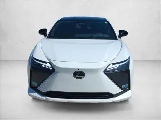 Lexus RZ 300e 2024 Premium 4p Crossover con Ruedas de 18 Pulgadas