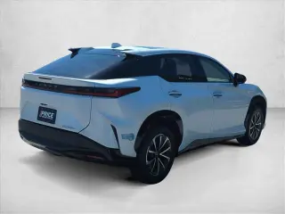 Lexus RZ 300e 2024 Premium 4p Crossover con Ruedas de 18 Pulgadas