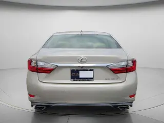 Lexus ES 350 2016 4p Sedana