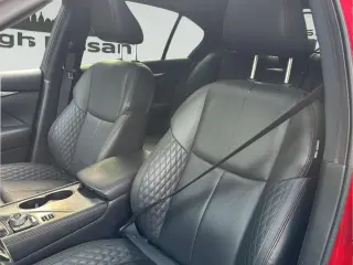 INFINITI Q50 2023 AWD Rojo Sport 400 4dr Sedán