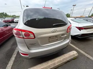 Hyundai SANTA FE 2011 AWD GLS 4 SUV (I4)