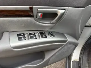 Hyundai SANTA FE 2011 AWD GLS 4 SUV (I4)