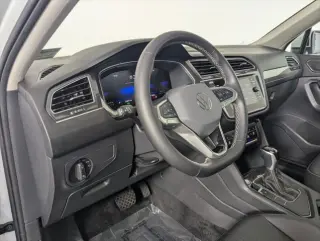 Volkswagen Tiguan 2024 SE 4dr SUV