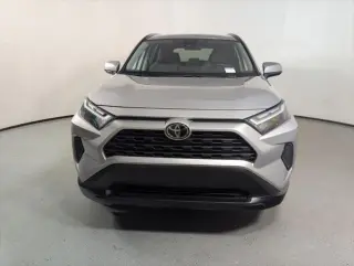 Toyota RAV4 2025 XLE 4p SUV