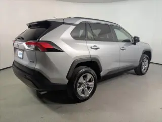 Toyota RAV4 2025 XLE 4p SUV