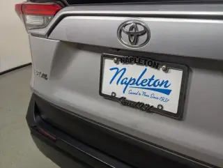 Toyota RAV4 2025 XLE 4p SUV