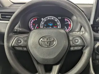Toyota RAV4 2025 XLE 4dr SUV