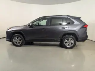 Toyota RAV4 2025 XLE 4dr SUV