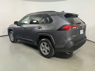 Toyota RAV4 2025 XLE 4dr SUV