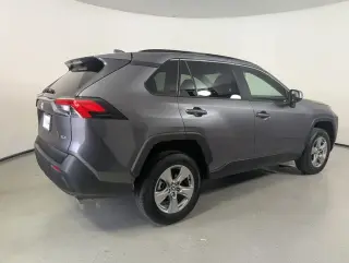 Toyota RAV4 2025 XLE 4dr SUV