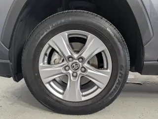 Toyota RAV4 2025 XLE 4dr SUV