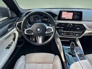 Serie 5 BMW 2019 540i Sedán 4p