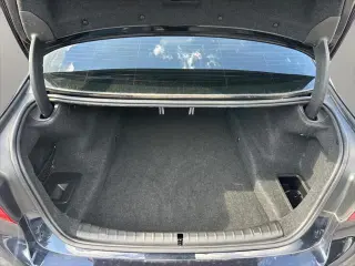 Serie 5 BMW 2019 540i Sedán 4p