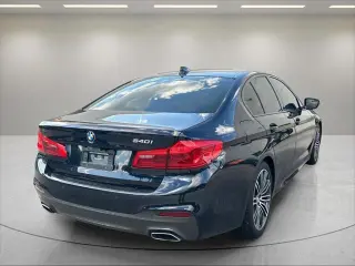 Serie 5 BMW 2019 540i Sedán 4p