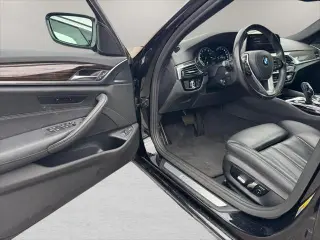 Serie 5 BMW 2019 530e iPerformance Sedán 4p.