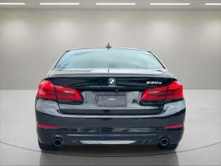 Serie 5 BMW 2019 530e iPerformance Sedán 4p.