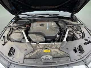 Serie 5 BMW 2019 530e iPerformance Sedán 4p.