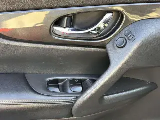 Nissan Rogue 2018 AWD SV 4dr Crossover