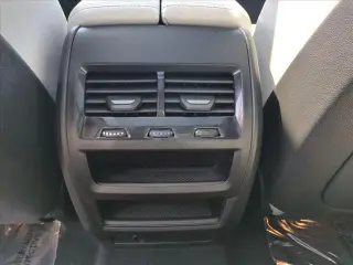 BMW X5 2024 sDrive40i 4dr Vehículo Deportivo de Actividad