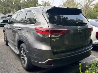 Toyota Highlander 2019 AWD XLE 4dr SUV