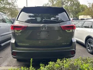Toyota Highlander 2019 AWD XLE 4dr SUV